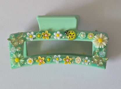 Medium 3D Glitz Clip