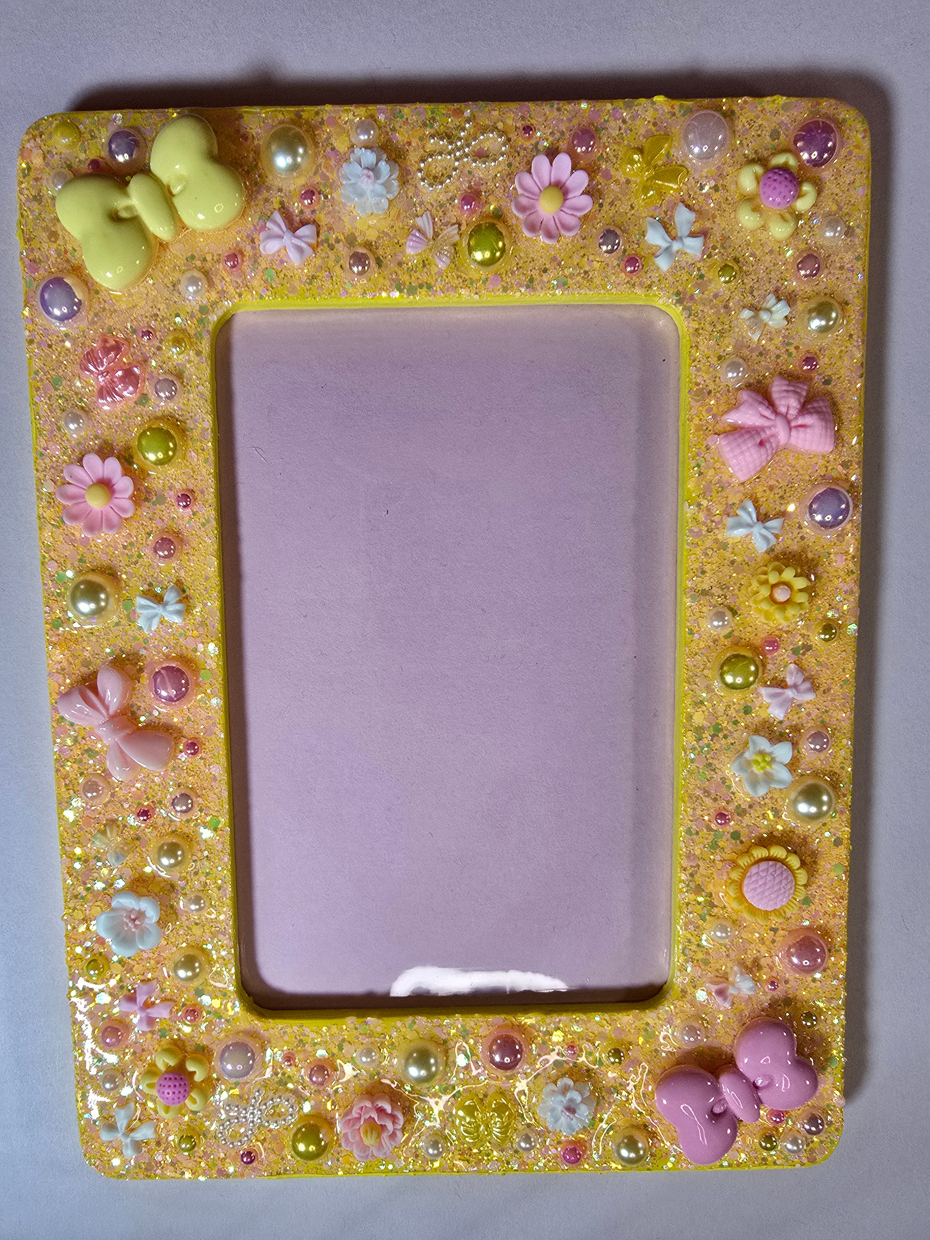 Dazzling Display Frames