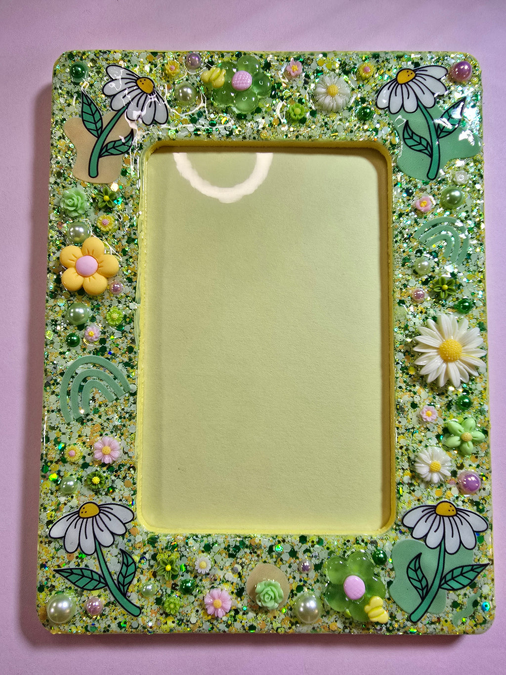 Dazzling Display Frames