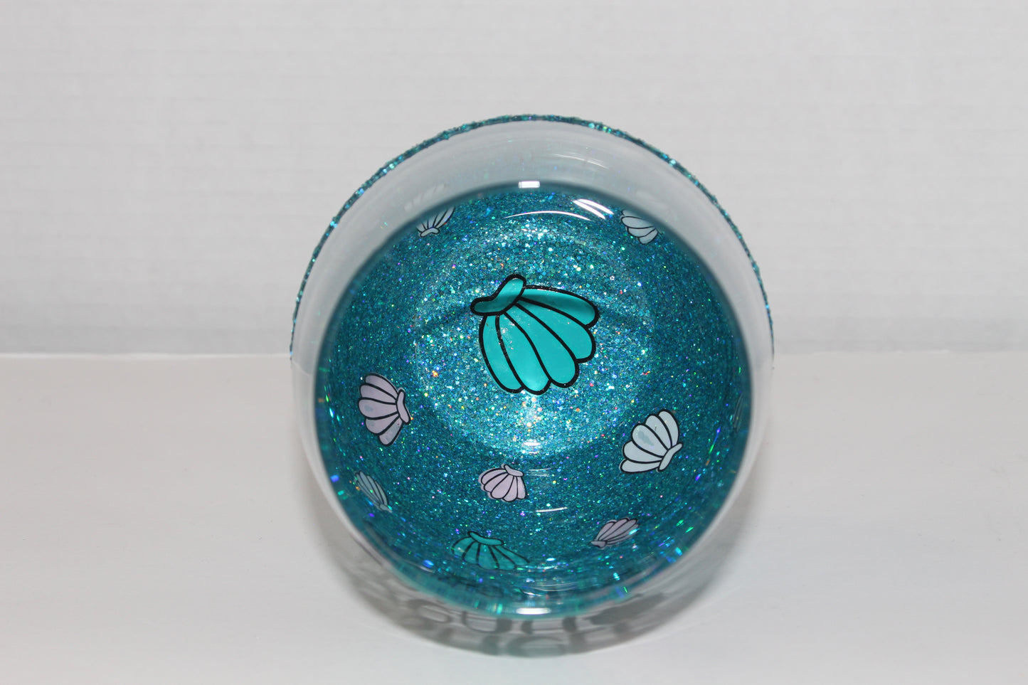 Shell Yeah Beaches Glittered Wine Glass